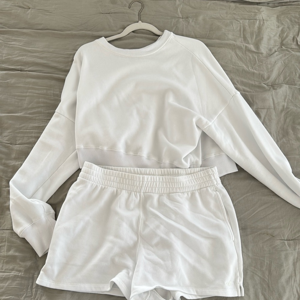 Hollister Long Sleeve Shirt and Shorts Set - White, Size Large